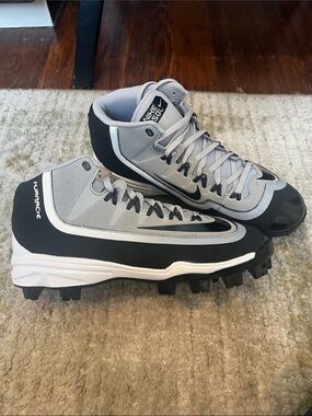 Nike Men’s Hurache Baseball Cleats